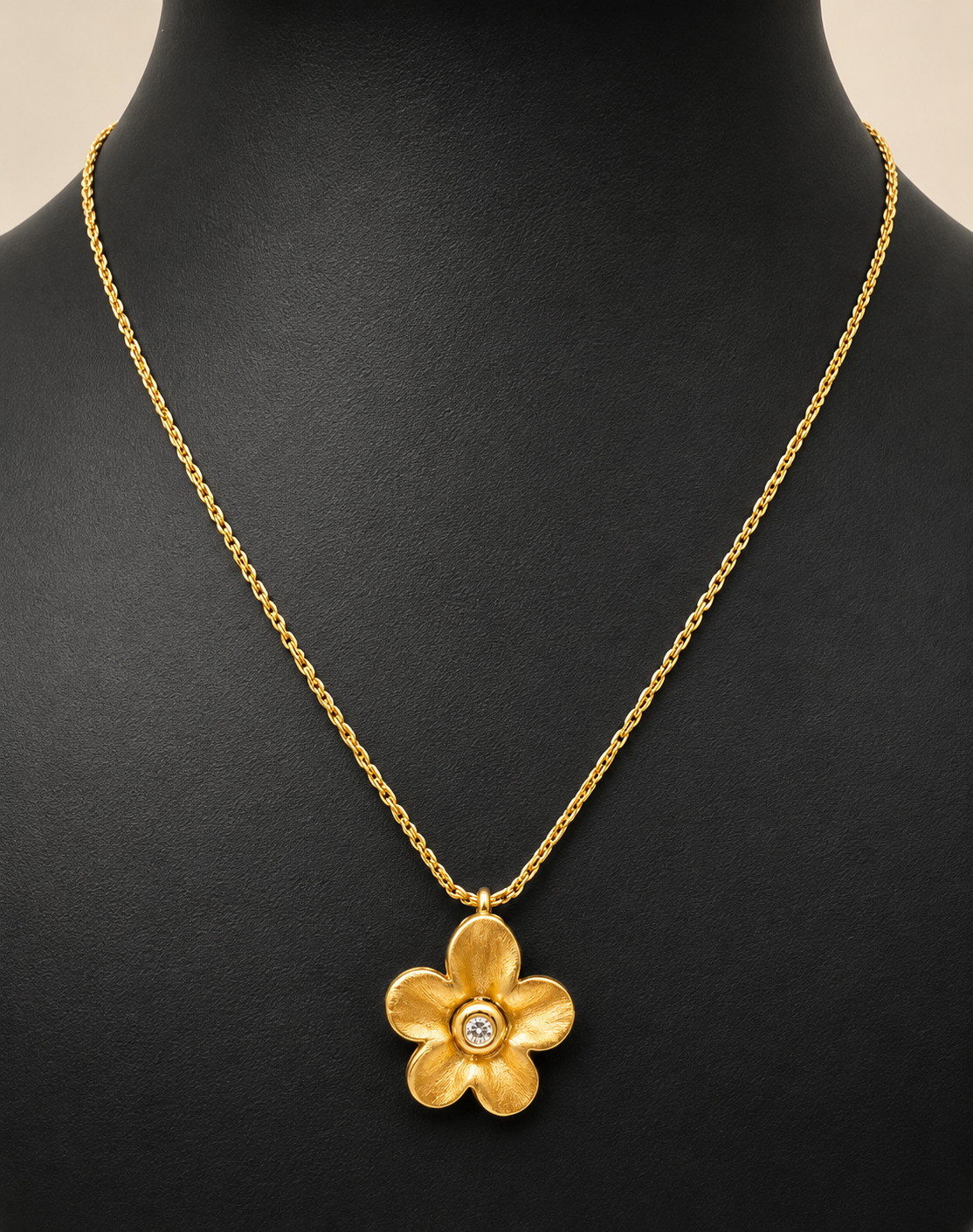 Golden Daisy Crystal Pendant Necklace