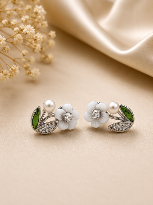 Lily Pearl Earrings