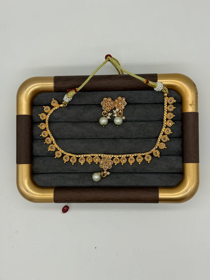 Kundan Pearl Elegance Set