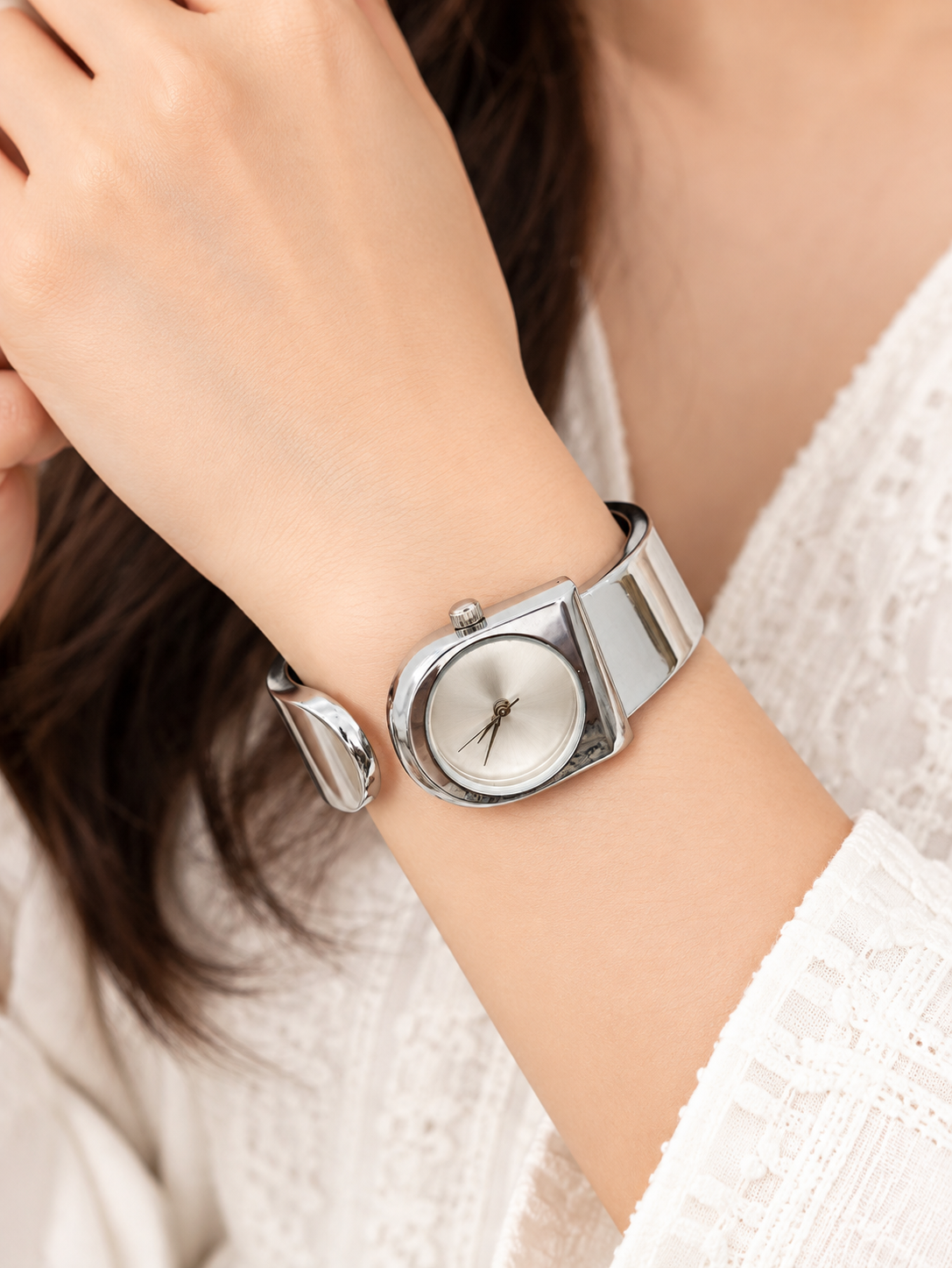 CUFF WATCH