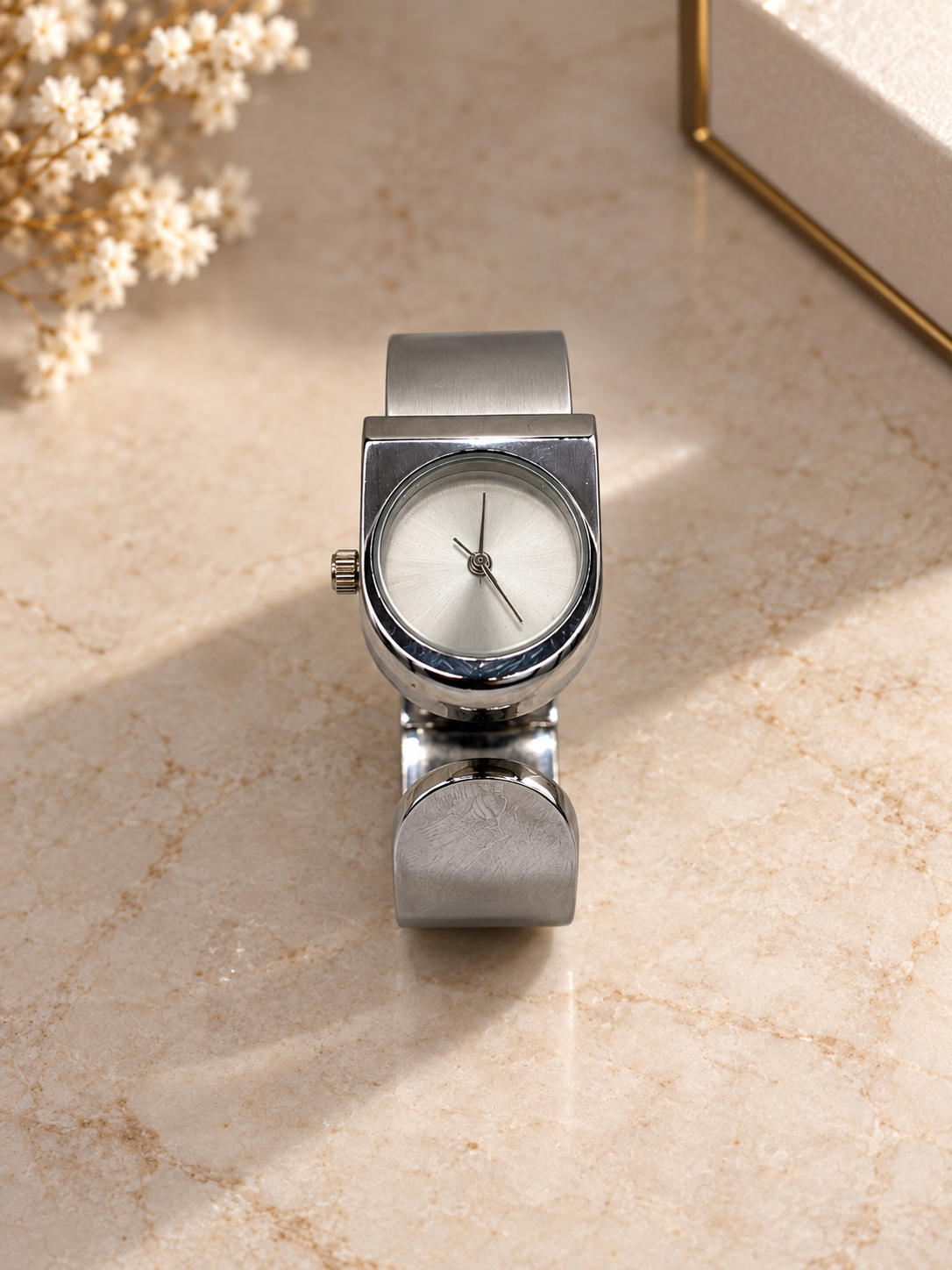 CUFF WATCH