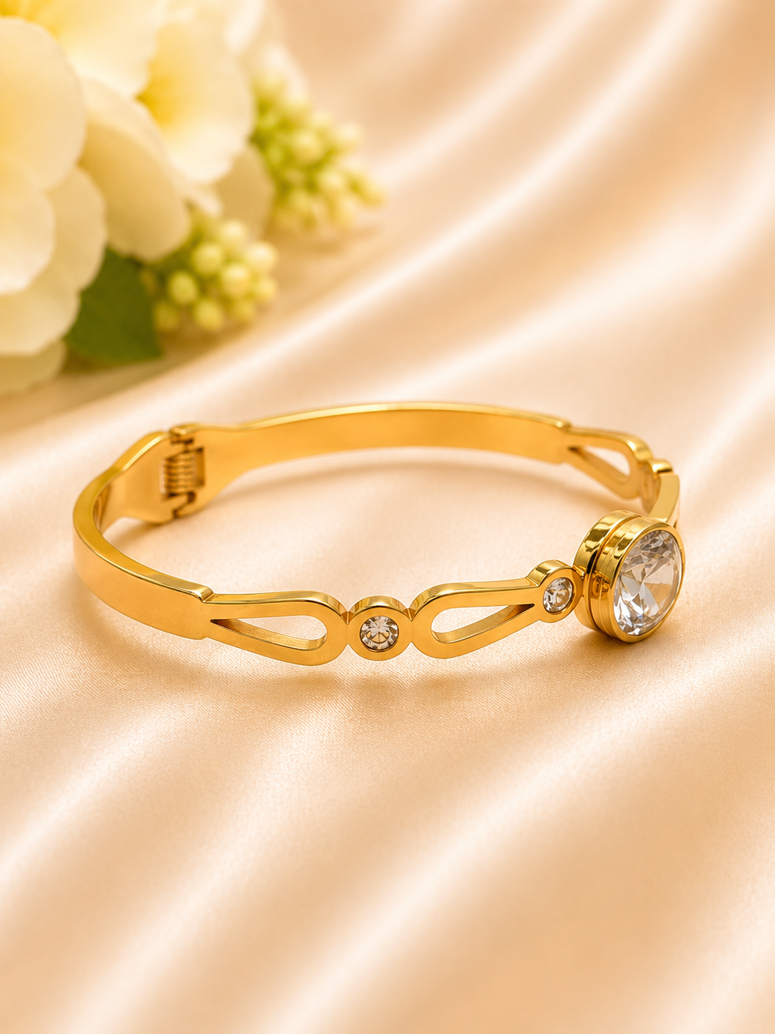 Blossom Shine Kada