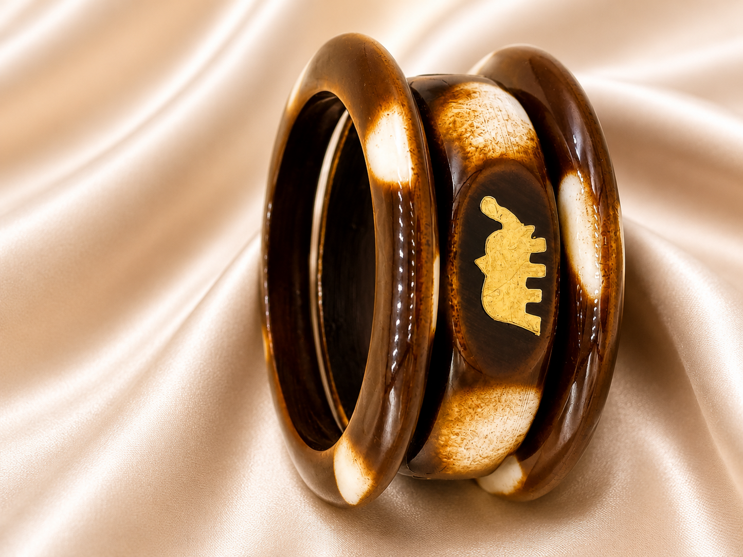 WOODEN   BANGLE
