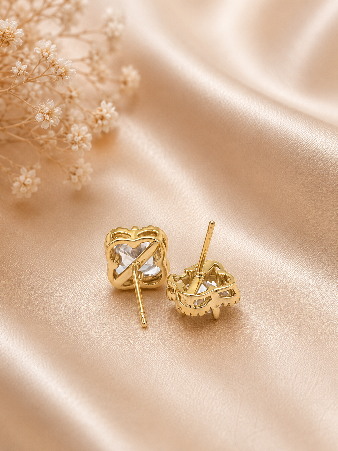 Royal Clover Spark Studs