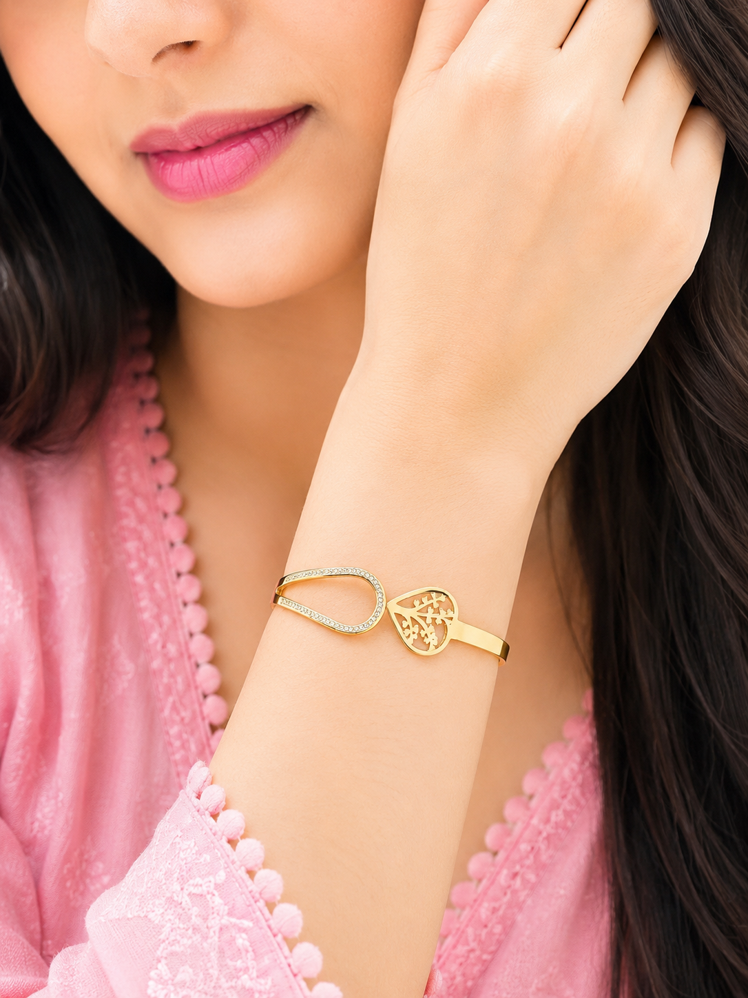 Crystal Heart Elegance Kada