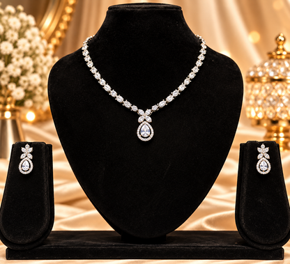 Lunara Teardrop Luxe AD Jewellery Set
