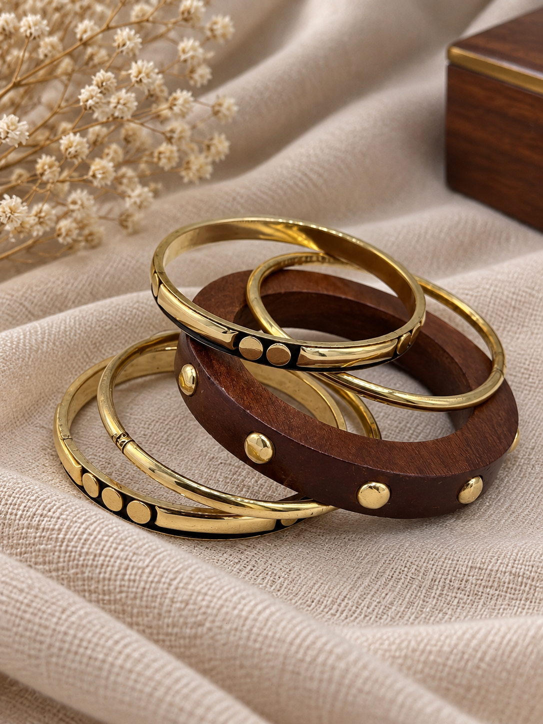 WOODEN   BANGLE
