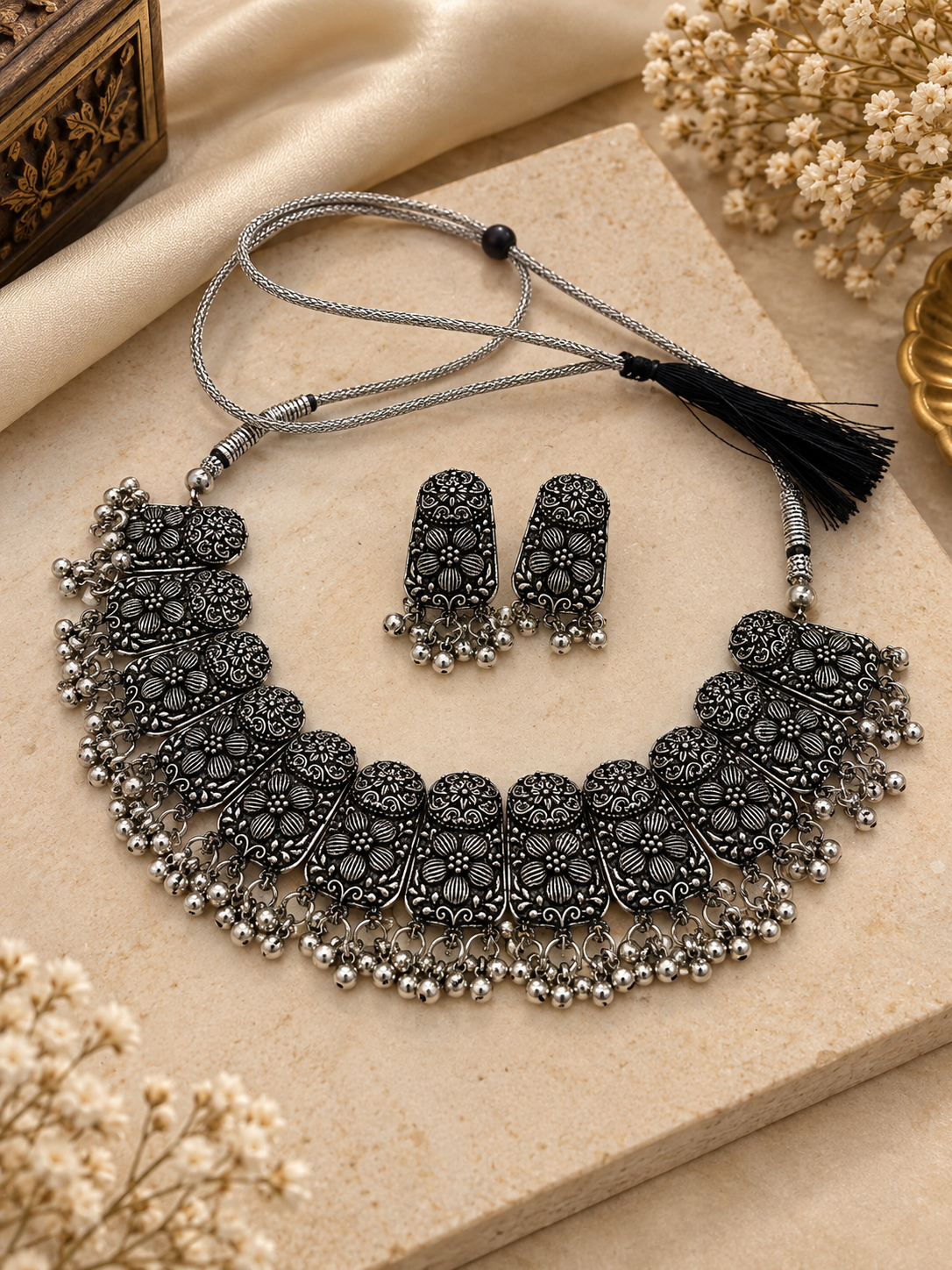 Multicolor Beaded Oxidized Silver Layered Necklace Set