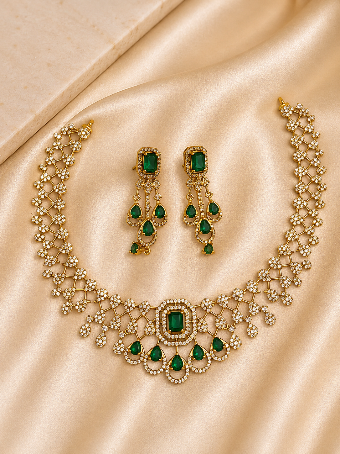 Emerald Jaal Set