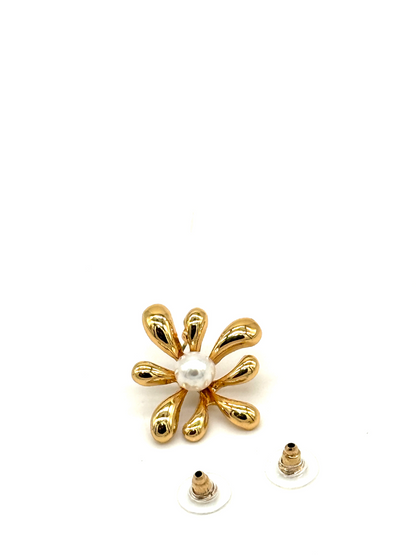 Gold Pearl Daisy Stud Earrings