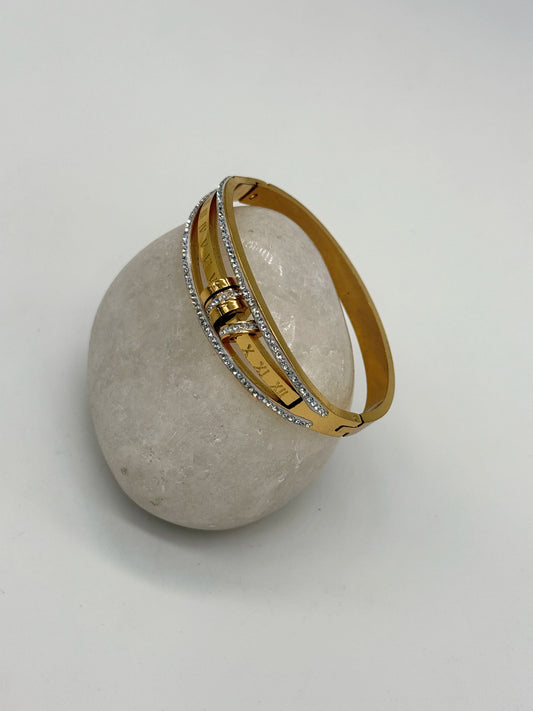 Roman Luxe Kada