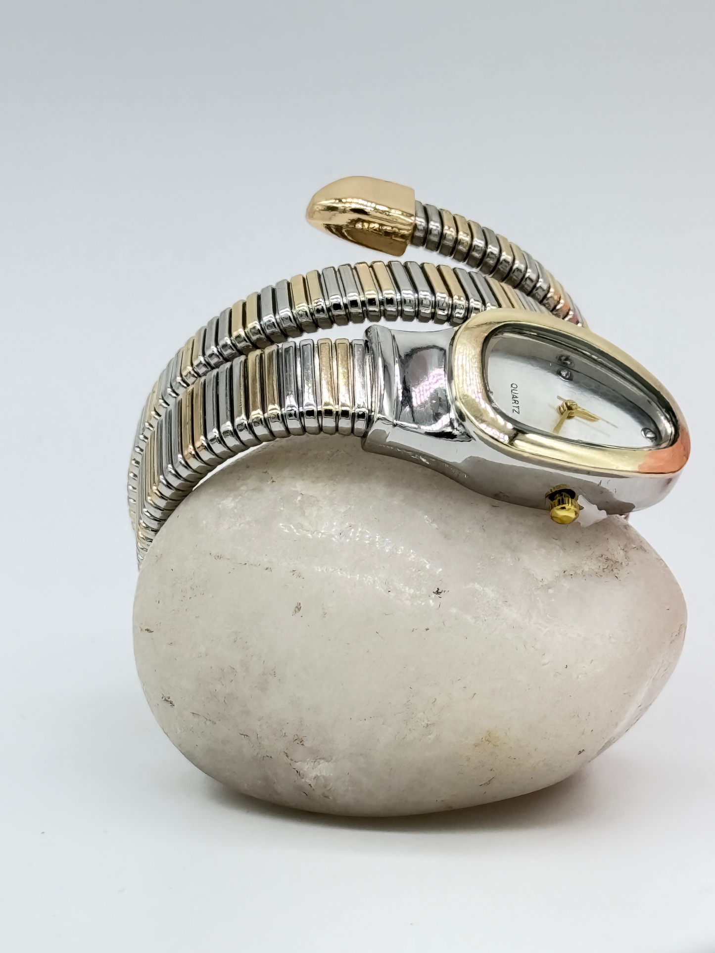 sanke watch white